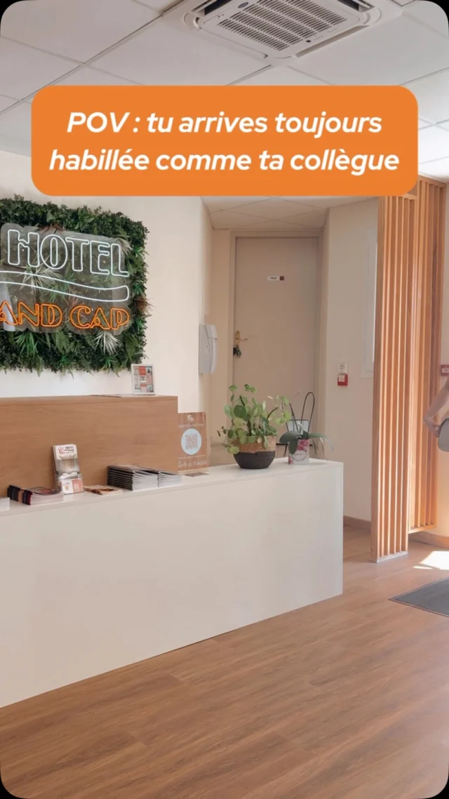 Quand ton alternante commence à te copier… ou alors c’est moi ? 👀😂

Simplement @hotel.grandcap 🛎
Simplement nous 🧡

Pour venir nous voir c’est ici 🔽
🖱️hotel-grandcap.com
04 67 35 80 38🤳

#friendlyhotel #agde #capdagde #welcomehotel